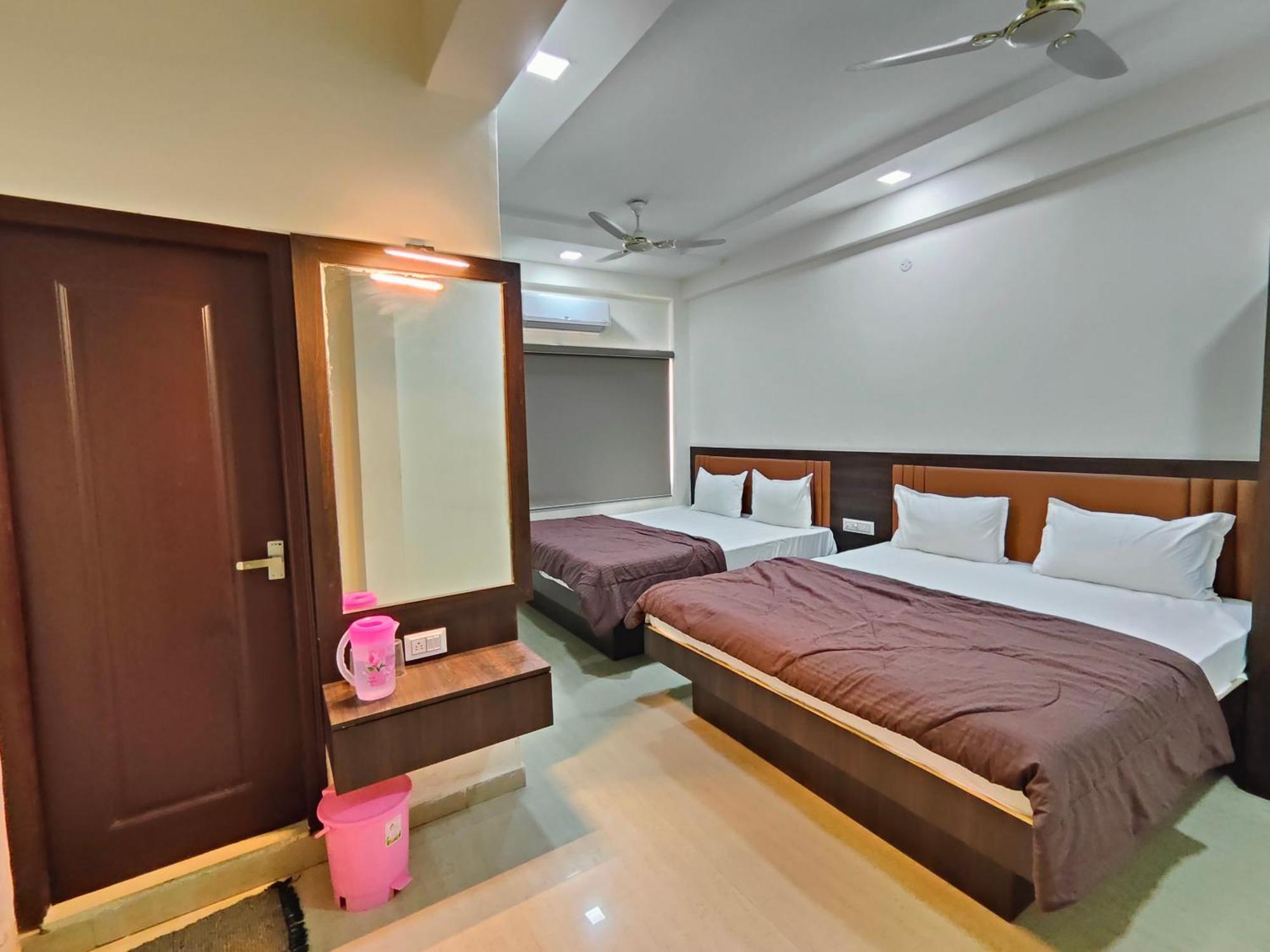 Hotel Heritage Palace Bhuj Luaran gambar