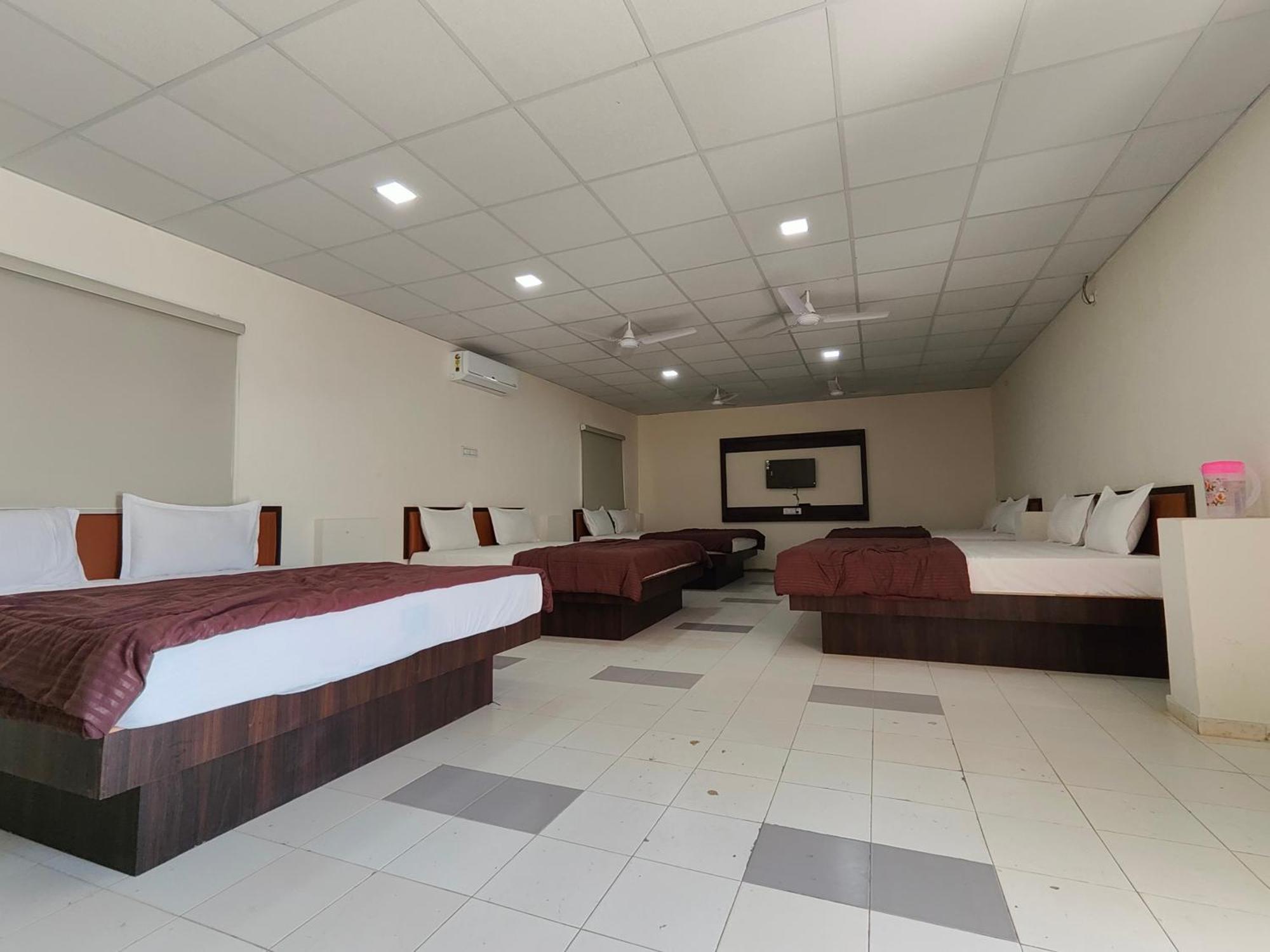 Hotel Heritage Palace Bhuj Luaran gambar