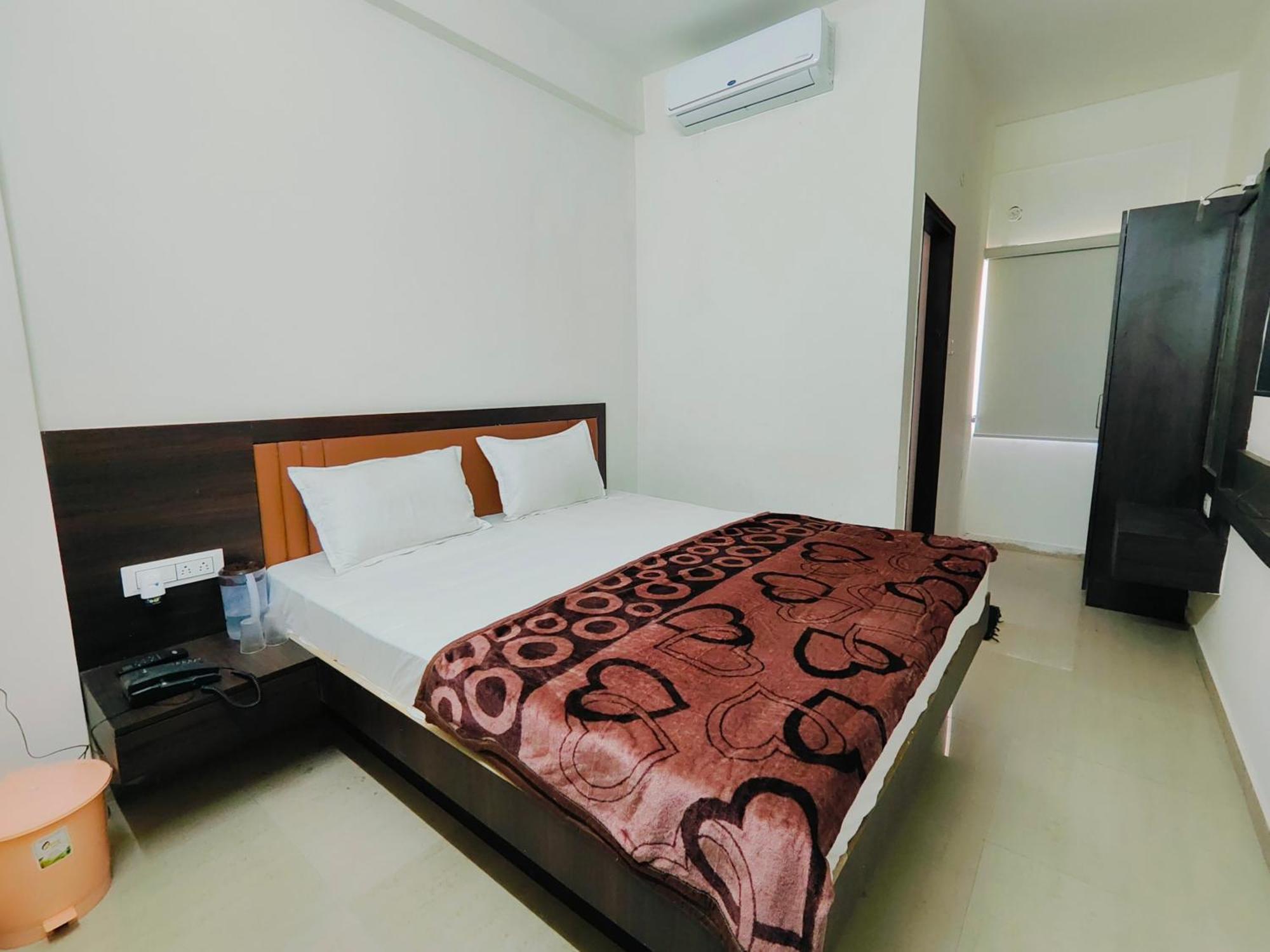 Hotel Heritage Palace Bhuj Luaran gambar