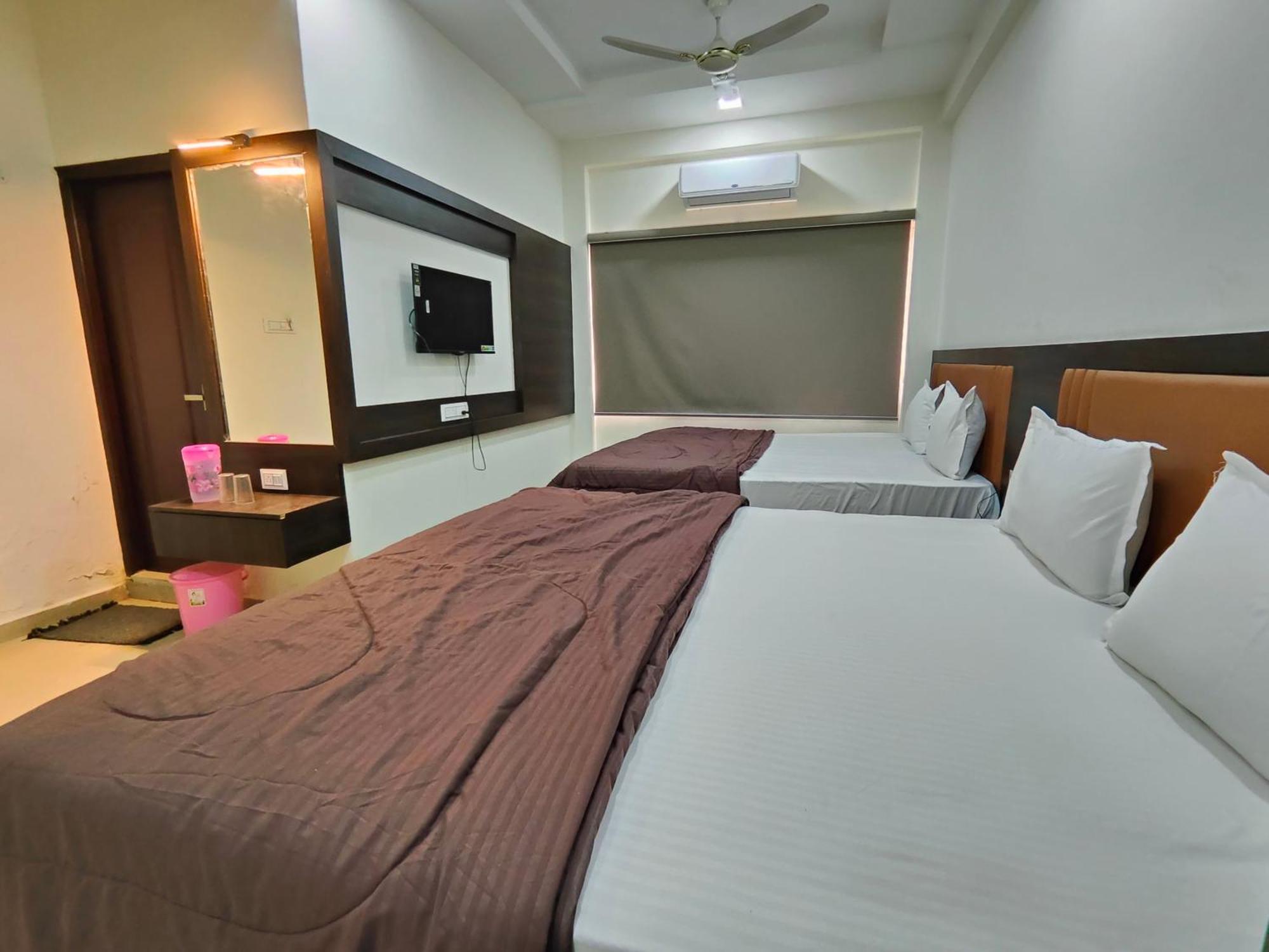 Hotel Heritage Palace Bhuj Luaran gambar