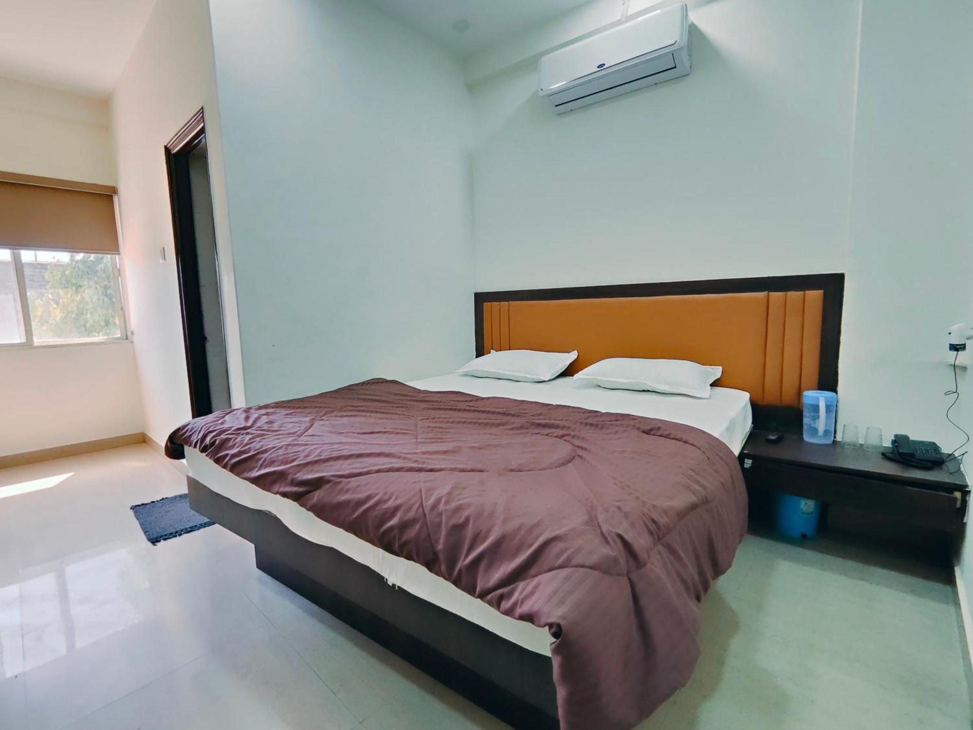 Hotel Heritage Palace Bhuj Luaran gambar