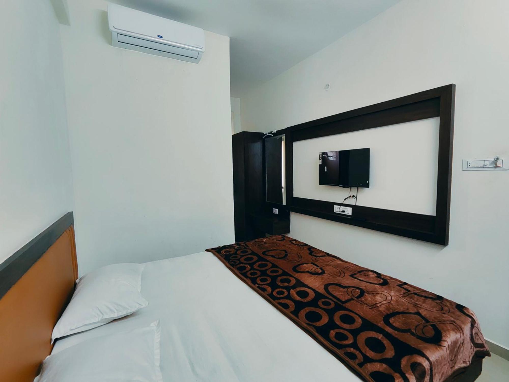 Hotel Heritage Palace Bhuj Luaran gambar